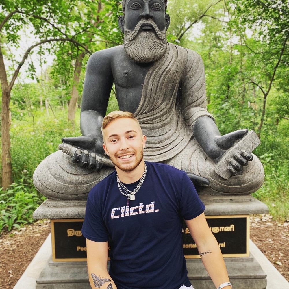 Meet your Posher, Justin